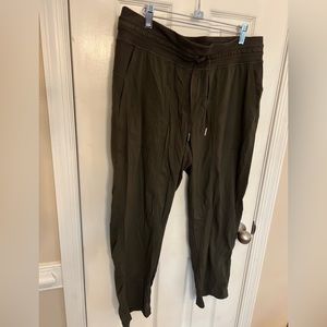 Lululemon Dance Studio Crop Pants size 12